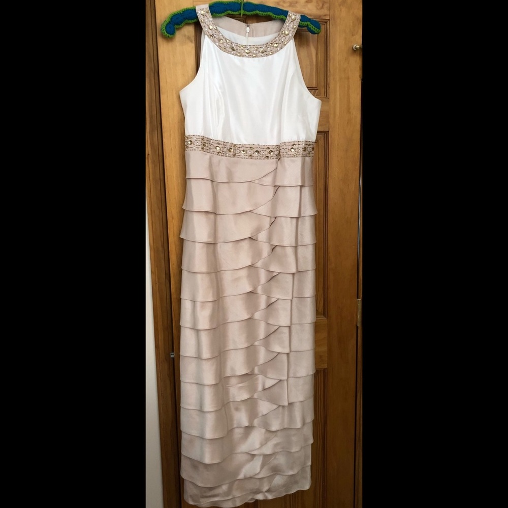GORGEOUS//Prom Dress